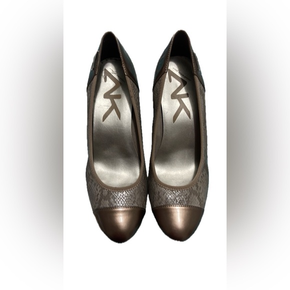 Anne Klein Sport Women's Bronze Heels - Picture 1 of 8